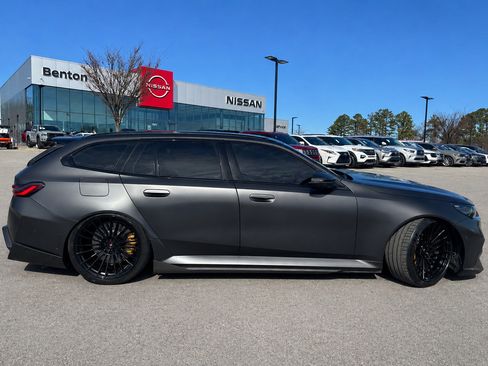 Used 2025 BMW M5 Touring AWD/4WD image 32