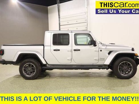 Used 2023 Jeep Gladiator Overland AWD/4WD image 11
