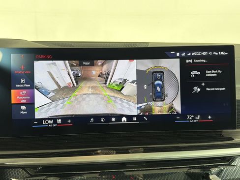 Used 2026 BMW X7 xDrive40i w/ M Sport Package image 35