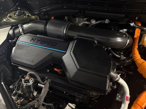 Used 2025 Hyundai Santa Fe Limited FWD image 35