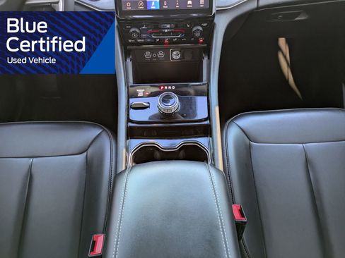 Used 2023 Jeep Grand Cherokee Limited image 22