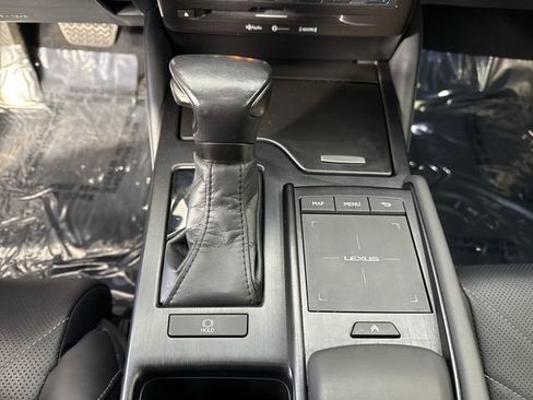 Used 2022 Lexus ES 250 Ultra Luxury w/ Accessory Package 2 image 20