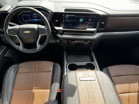 Used 2024 Chevrolet Silverado 2500 High Country AWD/4WD image 14