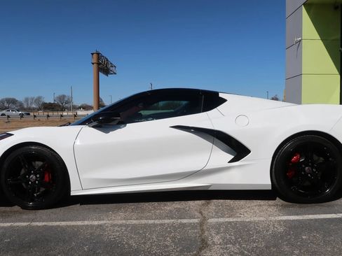 Used 2021 Chevrolet Corvette Stingray Premium Cpe w/ Battery Protection Package RWD image 8