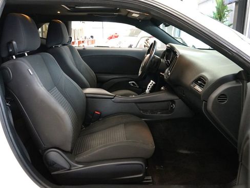 Used 2018 Dodge Challenger R/T w/ Blacktop Package image 39