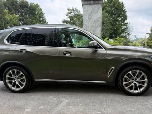 Used 2023 BMW X5 xDrive40i AWD/4WD image 6