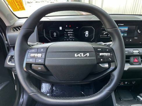 Used 2025 Kia K4 EX FWD image 14