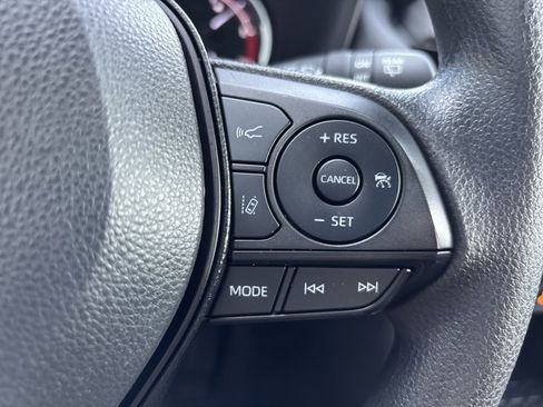 Used 2024 Toyota RAV4 XLE image 23