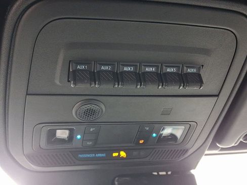 Used 2024 Ford Bronco Wildtrak image 23