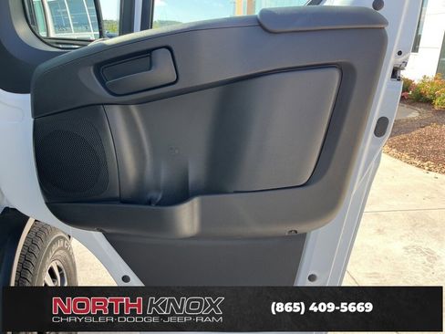New 2026 RAM ProMaster 2500 w/ Quick Order Package 22G SLT image 26