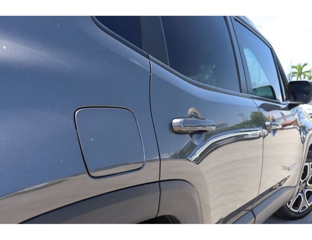 Used 2017 Jeep Renegade Limited FWD image 24