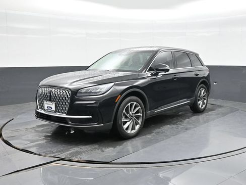 Used 2024 Lincoln Corsair FWD w/ Equipment Group 101A image 1