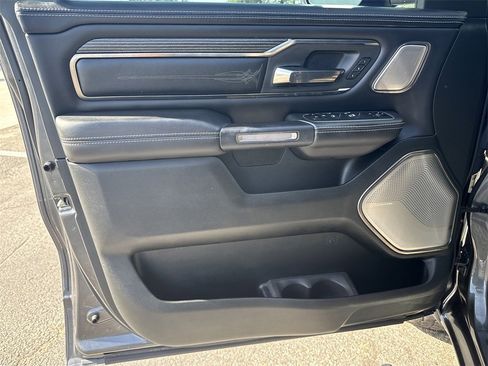 Used 2021 RAM 1500 Limited w/ Night Edition image 10