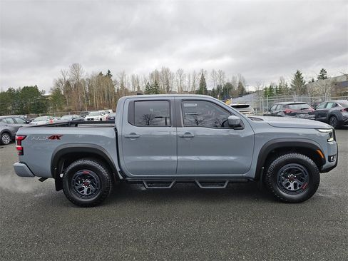 Used 2025 Nissan Frontier PRO-4X w/ Pro Premium Package image 4