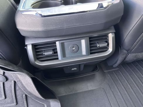 Used 2025 Ford F150 Lariat w/ Equipment Group 501A Mid image 36