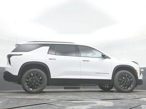 New 2026 Chevrolet Traverse LT w/ Midnight/Sport Edition FWD image 49