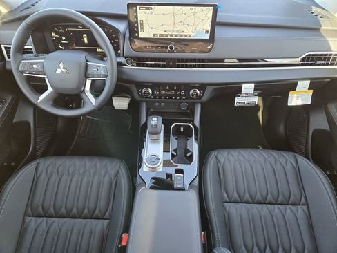 New 2026 Mitsubishi Outlander SEL image 21