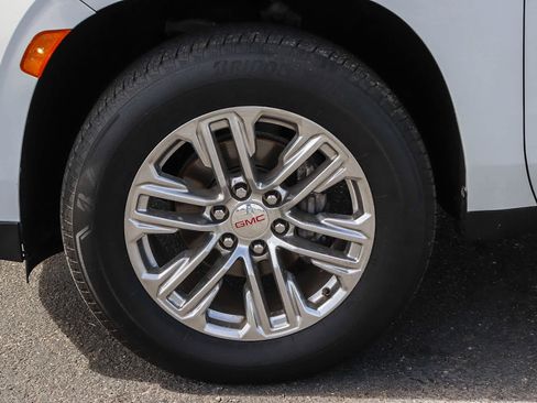 Used 2021 GMC Yukon SLT image 14