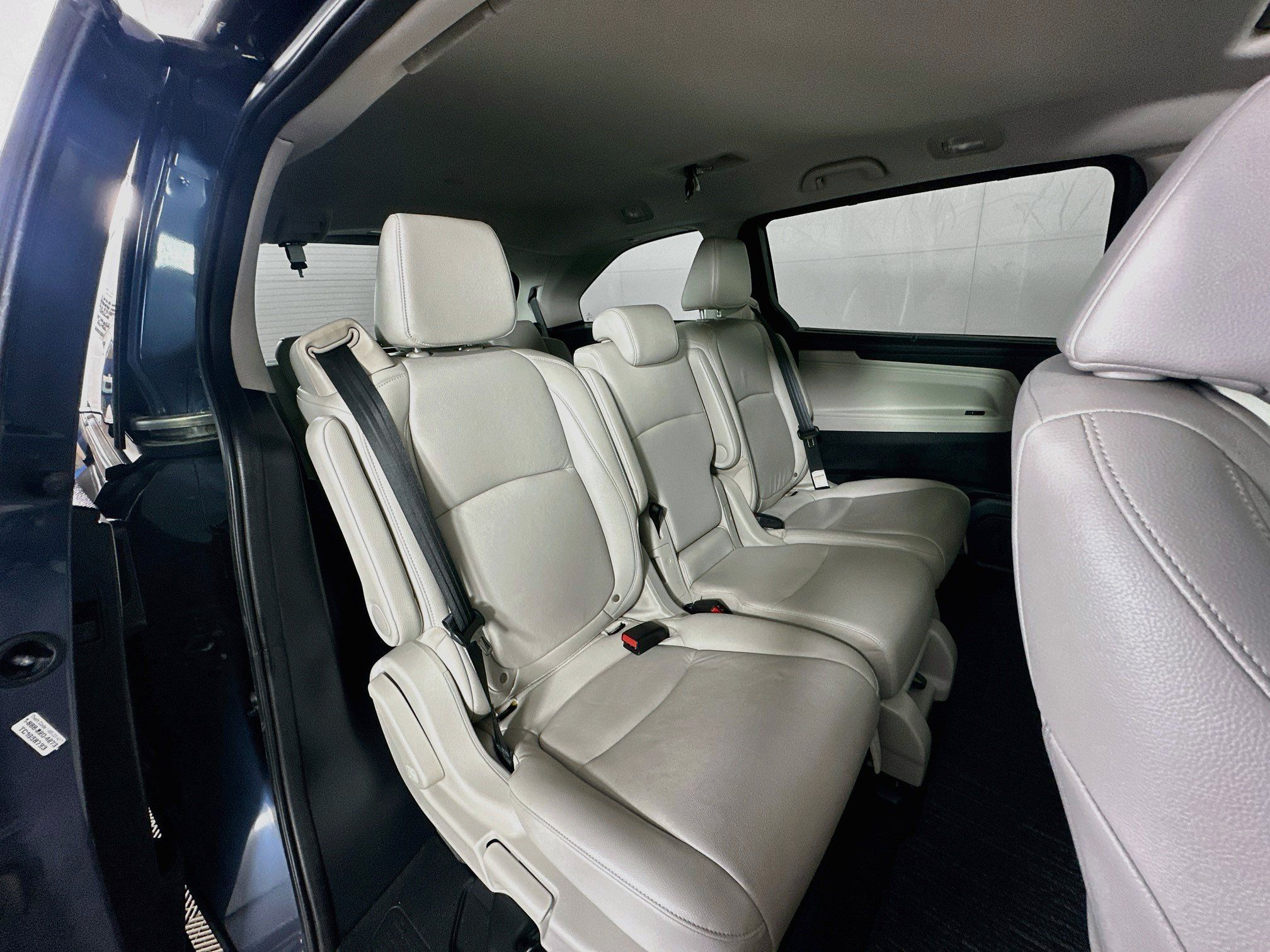 Used 2025 Honda Odyssey EX-L image 27