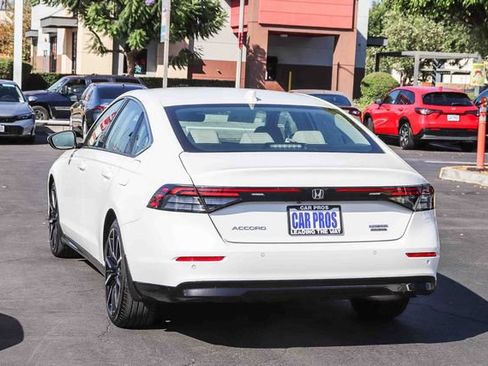 Used 2024 Honda Accord Touring image 13