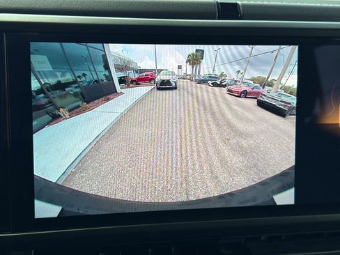 Used 2025 Jeep Wrangler Unlimited Rubicon 4xe image 23