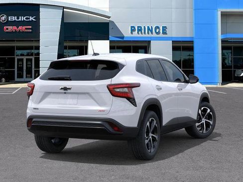 New 2026 Chevrolet Trax RS image 4