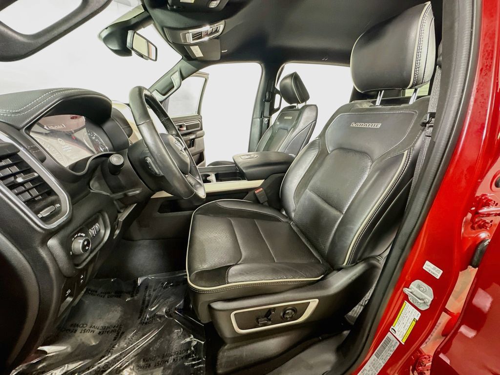 Used 2019 RAM 1500 Laramie RWD image 16