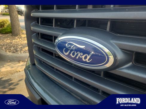 Used 2017 Ford F150 XLT w/ Equipment Group 302A Luxury AWD/4WD image 23