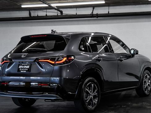 Used 2023 Honda HR-V EX-L image 5