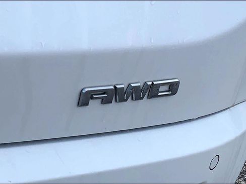 Used 2019 GMC Acadia Denali w/ Technology Package AWD/4WD image 10