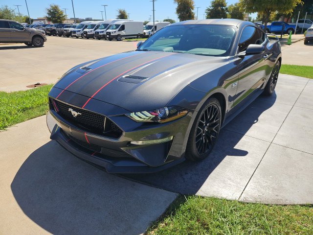 Used 2020 Ford Mustang GT Premium w/ GT Performance Package RWD image 3