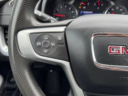 Used 2023 GMC Terrain SLE w/ Driver Convenience Package AWD/4WD image 15