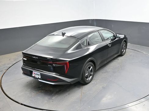 Used 2025 Kia K4 FWD image 28