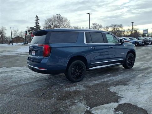 New 2026 GMC Yukon XL Elevation image 3