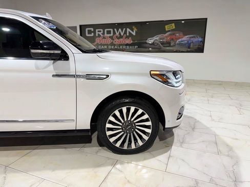 Used 2019 Lincoln Navigator L Reserve AWD/4WD image 5