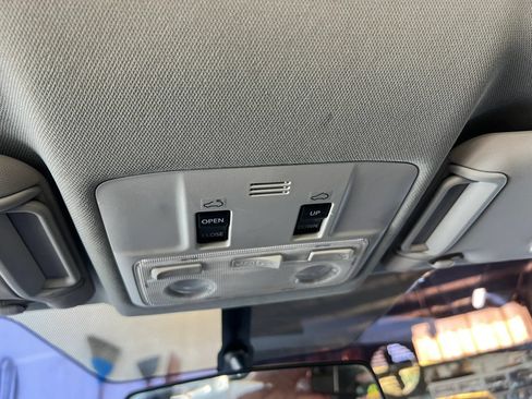 Used 2015 Toyota RAV4 XLE FWD image 13