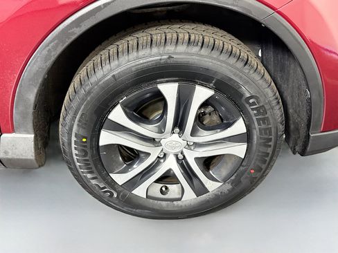 Used 2018 Toyota RAV4 LE image 31