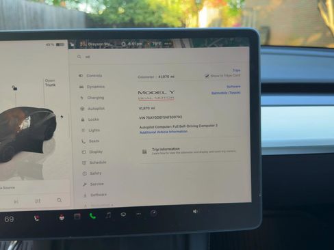 Used 2022 Tesla Model Y Performance AWD/4WD image 6