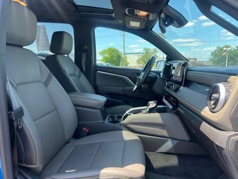 Used 2023 Chevrolet Colorado ZR2 w/ ZR2 Convenience Package III AWD/4WD image 13