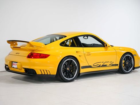 Used 2008 Porsche 911 GT2 image 3