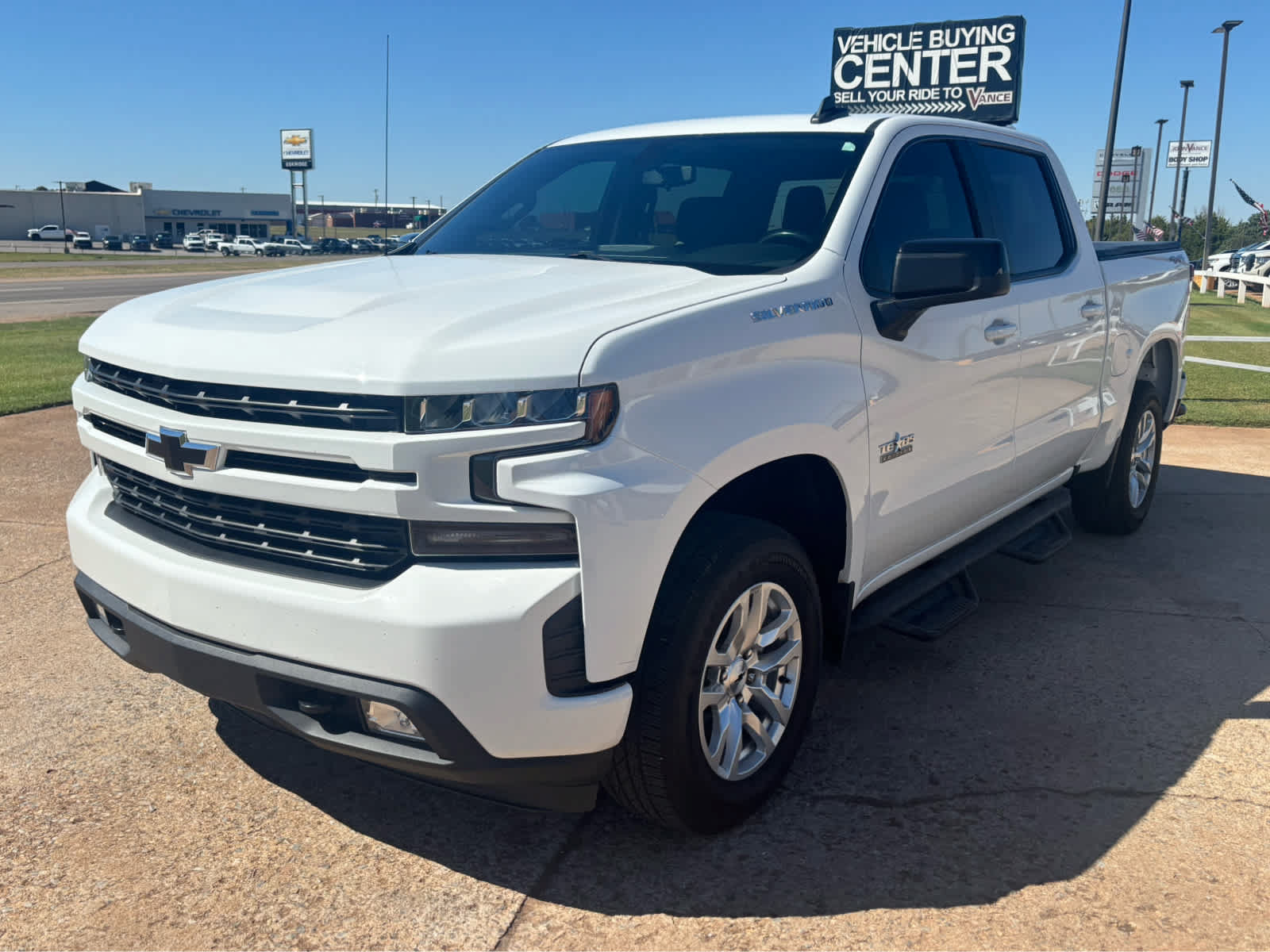 Used 2020 Chevrolet Silverado 1500 RST w/ Texas Edition AWD/4WD image 3