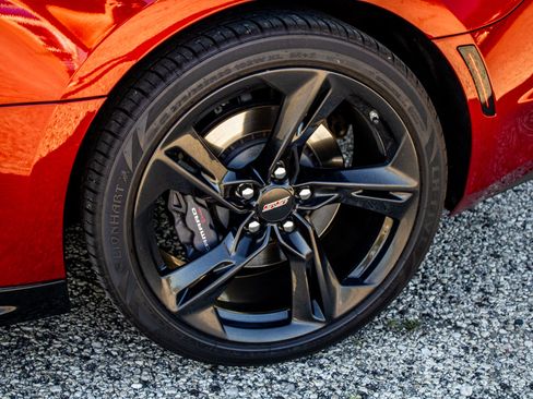 Used 2023 Chevrolet Camaro SS RWD image 9