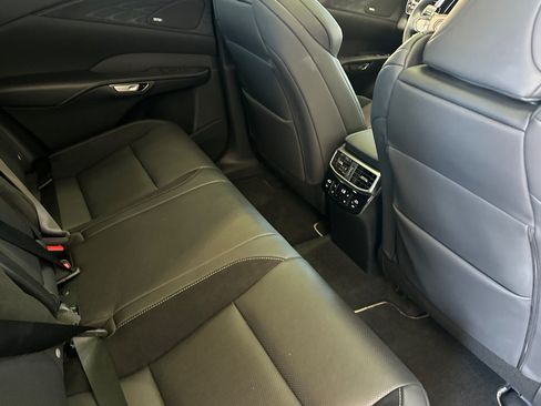 Used 2024 Lexus RX 500h F Sport w/ Convenience Package AWD/4WD image 40