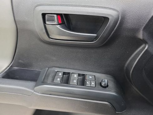 Certified 2023 Toyota Tacoma SR AWD/4WD image 25