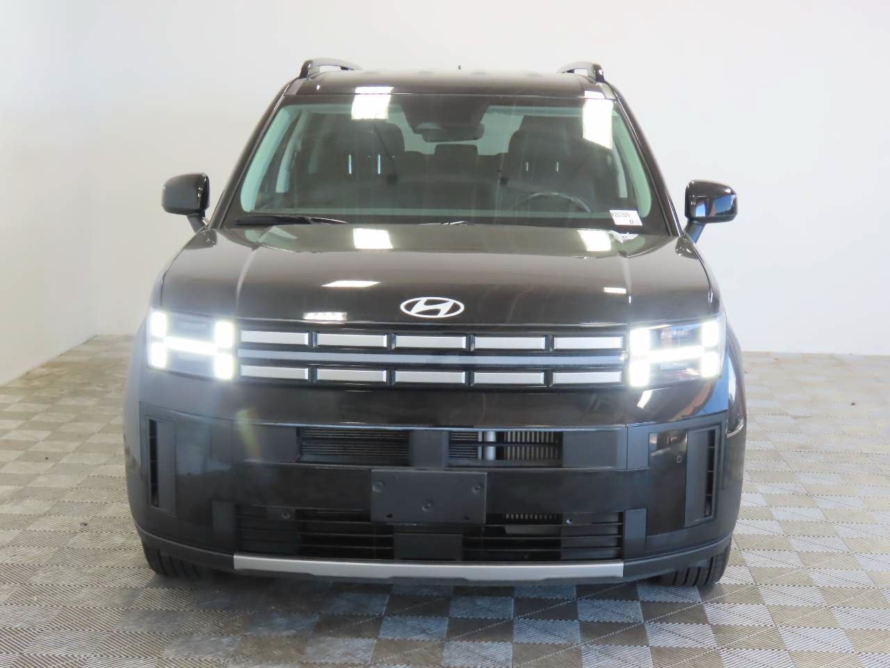 Used 2025 Hyundai Santa Fe SEL AWD/4WD image 2