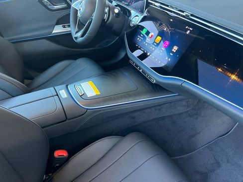 New 2025 Mercedes-Benz E 450 4MATIC All-Terrain Wagon image 16