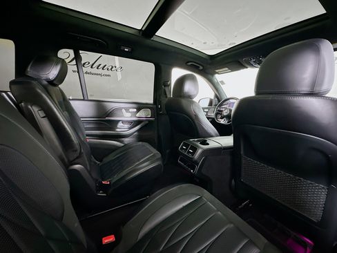 Used 2024 Mercedes-Benz GLS 63 AMG 4MATIC image 31