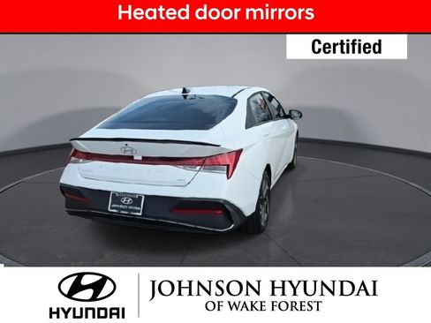 Certified 2025 Hyundai Elantra SEL image 8