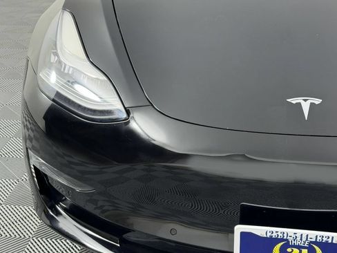 Used 2019 Tesla Model 3 Standard Range Plus RWD image 3