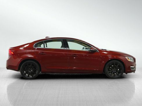 Used 2016 Volvo S60 T5 Premier w/ Climate Package image 6